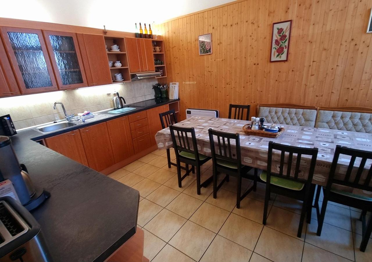 Holiday Home Kvitek Ctetin Ngoại thất bức ảnh